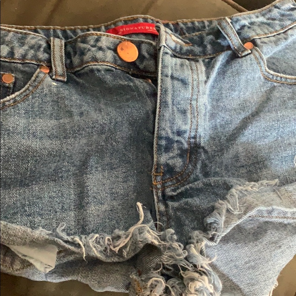 Distressed dark wash denim shorts
